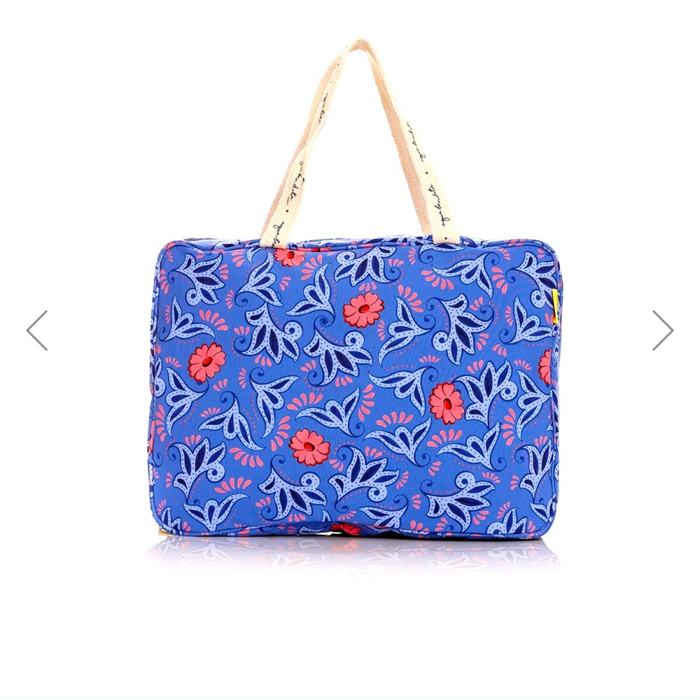 Agua Bendita organizer bag
